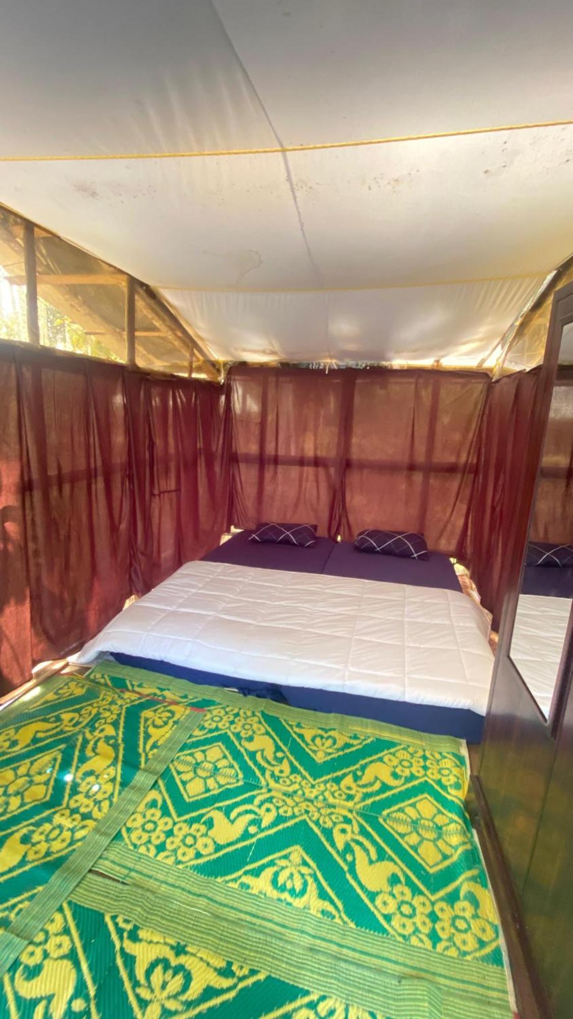 Lotus Jewel Forest Camping 苏丹巴特利 外观 照片